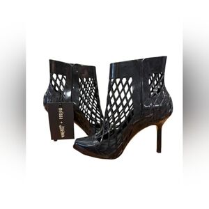 Melissa + Jean Paul Gaultter NWT Heel Cut Out Black Ankle boot Size 7